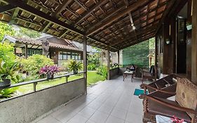 Dedaunan Guesthouse